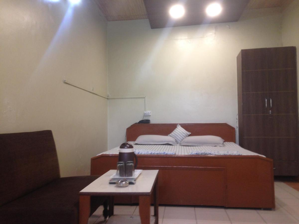 אמריצר Hotel Palace מראה חיצוני תמונה